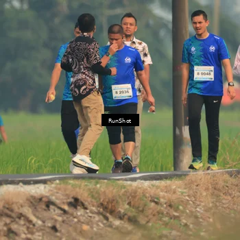 Runner Photo 5937257