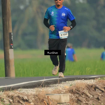 Runner Photo 5937259