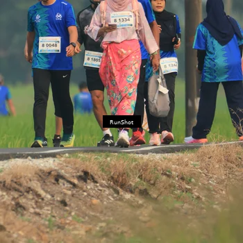 Runner Photo 5937341
