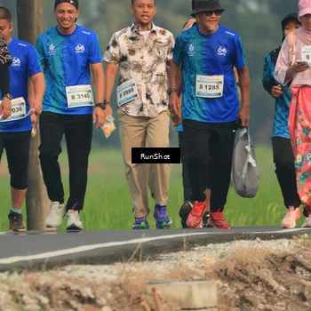 Runner Photo 5937365