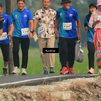Runner Photo 5937367