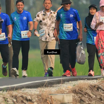 Runner Photo 5937370