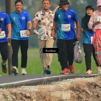 Runner Photo 5937371