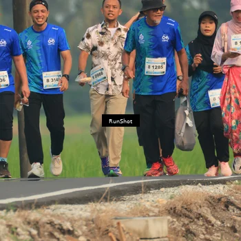 Runner Photo 5937375
