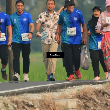 Runner Photo 5937378
