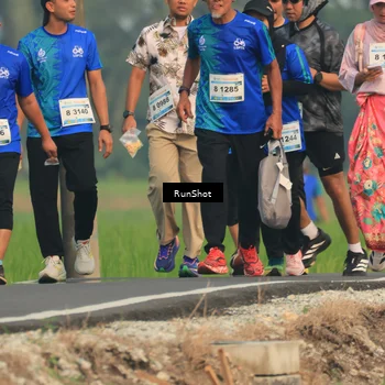 Runner Photo 5937380