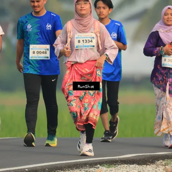 Runner Photo 5937435