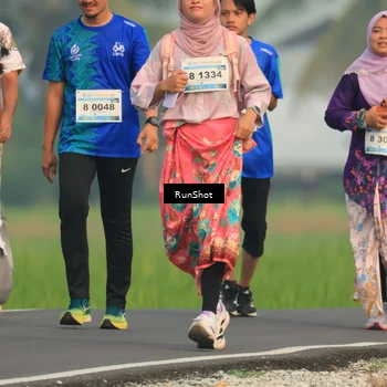 Runner Photo 5937444