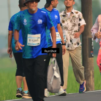 Runner Photo 5937453
