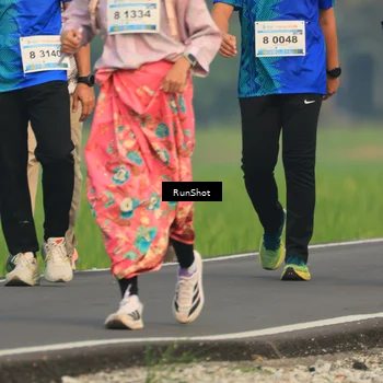 Runner Photo 5937472