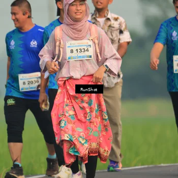 Runner Photo 5937489