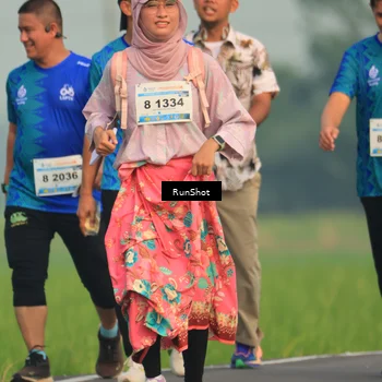 Runner Photo 5937503
