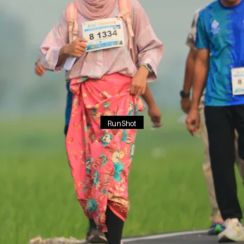 Runner Photo 5937532