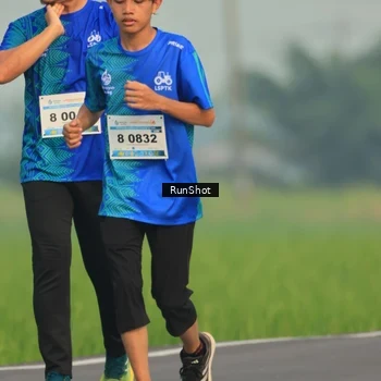 Runner Photo 5937576