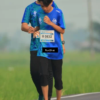 Runner Photo 5937594