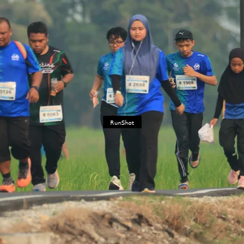 Runner Photo 5937618