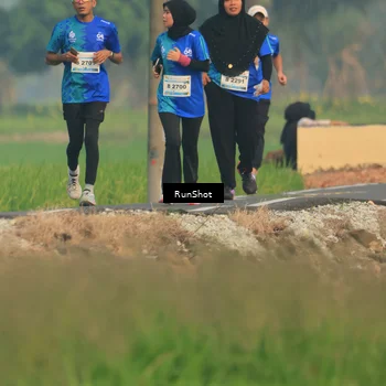 Runner Photo 5937694