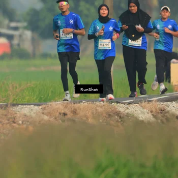 Runner Photo 5937725