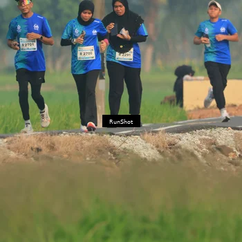 Runner Photo 5937746