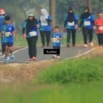 Runner Photo 5937749