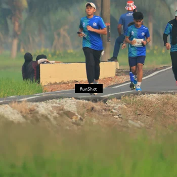 Runner Photo 5937754