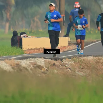 Runner Photo 5937757