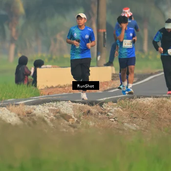 Runner Photo 5937771