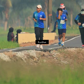 Runner Photo 5937773