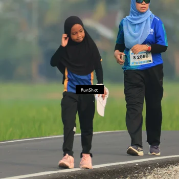 Runner Photo 5937876