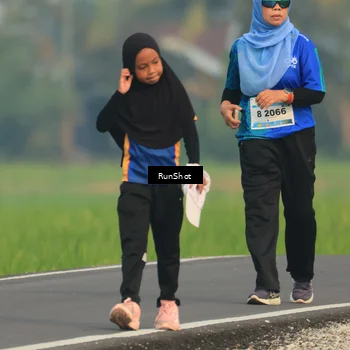 Runner Photo 5937877