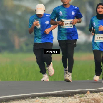 Runner Photo 5937893