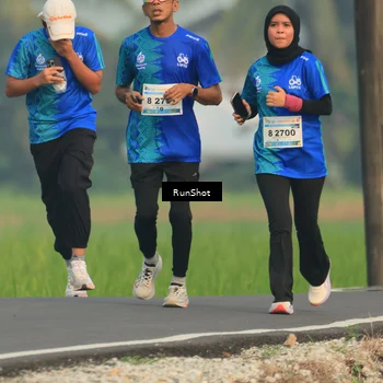 Runner Photo 5937924