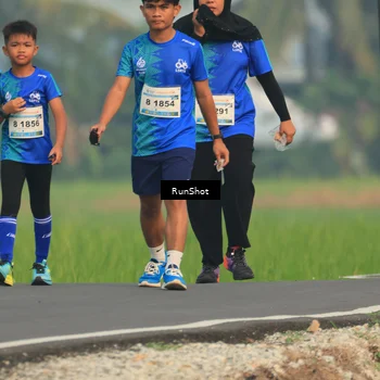 Runner Photo 5937948