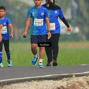 Runner Photo 5937952