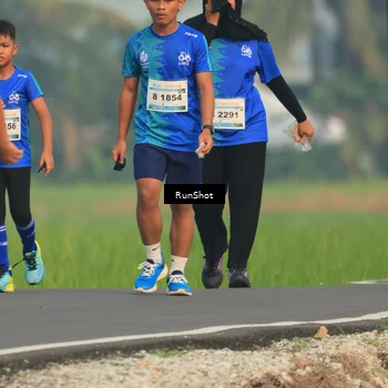 Runner Photo 5937954