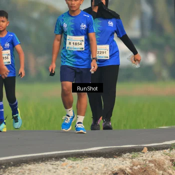 Runner Photo 5937957