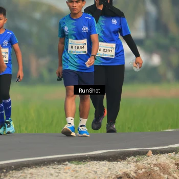Runner Photo 5937958