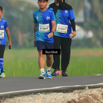 Runner Photo 5937963