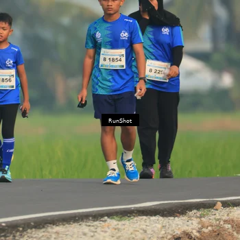 Runner Photo 5937968