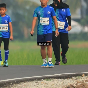 Runner Photo 5937972