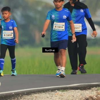 Runner Photo 5937994