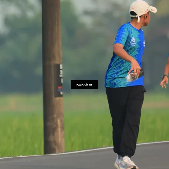 Runner Photo 5937998