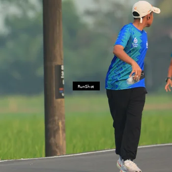 Runner Photo 5937999