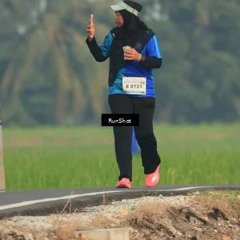 Runner Photo 5938043