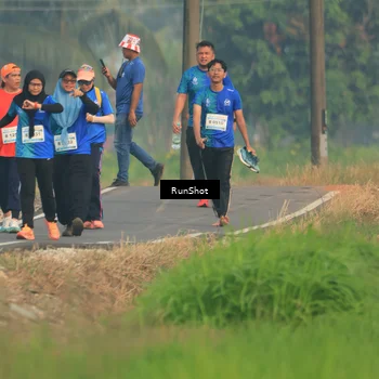 Runner Photo 5938108
