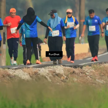 Runner Photo 5938235