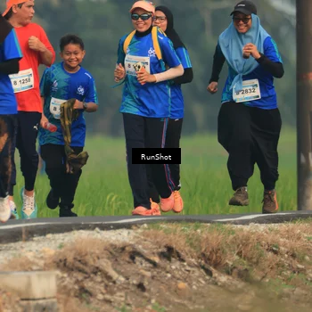 Runner Photo 5938319