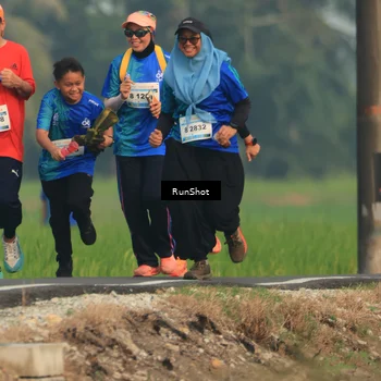 Runner Photo 5938342