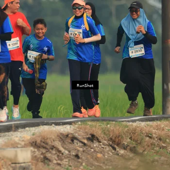 Runner Photo 5938349