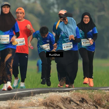 Runner Photo 5938352